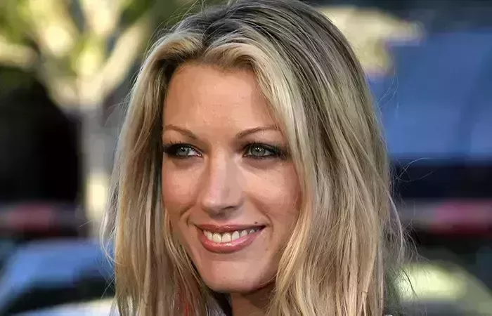 Cabello tipo 1C: pros y contras, consejos para cuidarlo y peinados