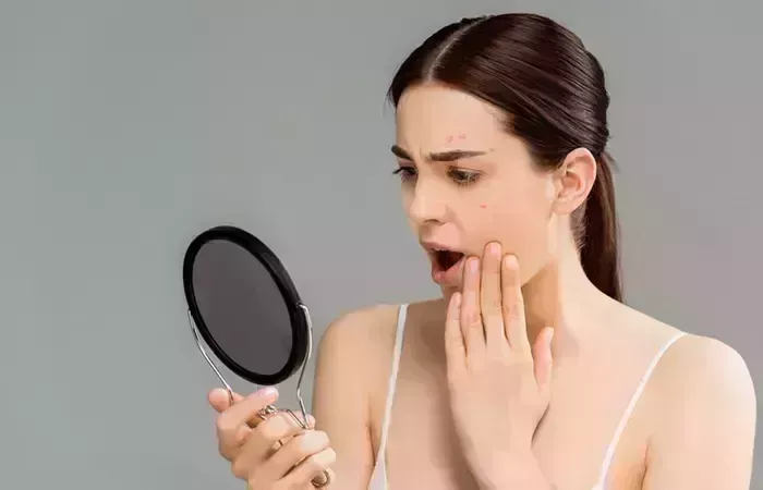 Jabón de carbón para la piel: Beneficios, usos y efectos secundarios