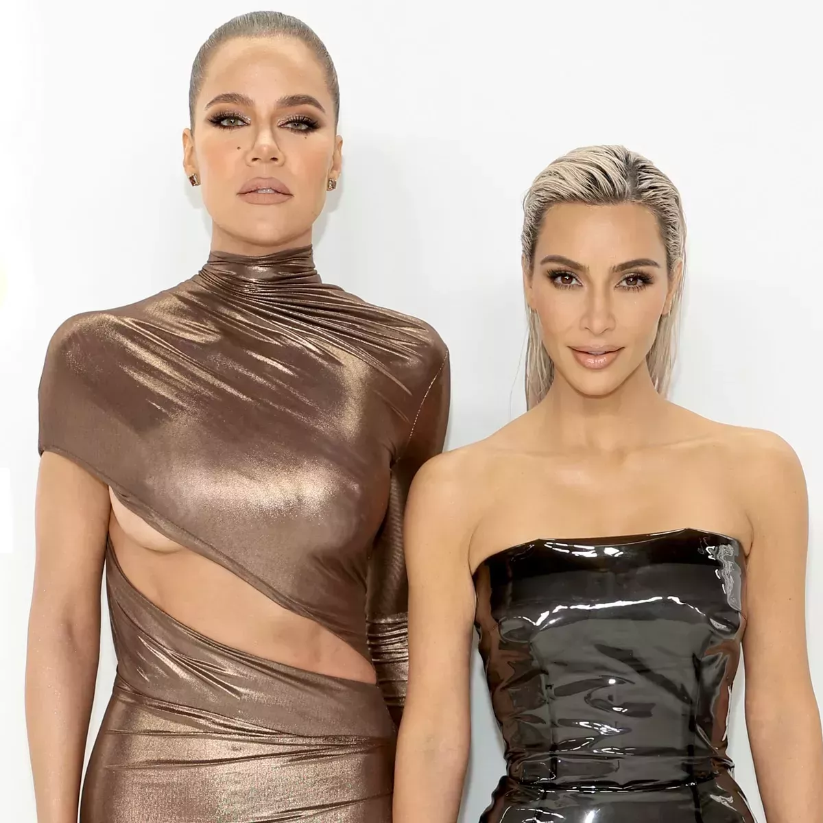 Khloe Kardashian fulmina a Kim Kardashian por proyectar sus "patrañas"