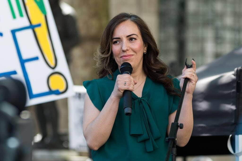 Stella Assange: "Sólo queremos reunirnos. Los niños necesitan a su padre y están creciendo".