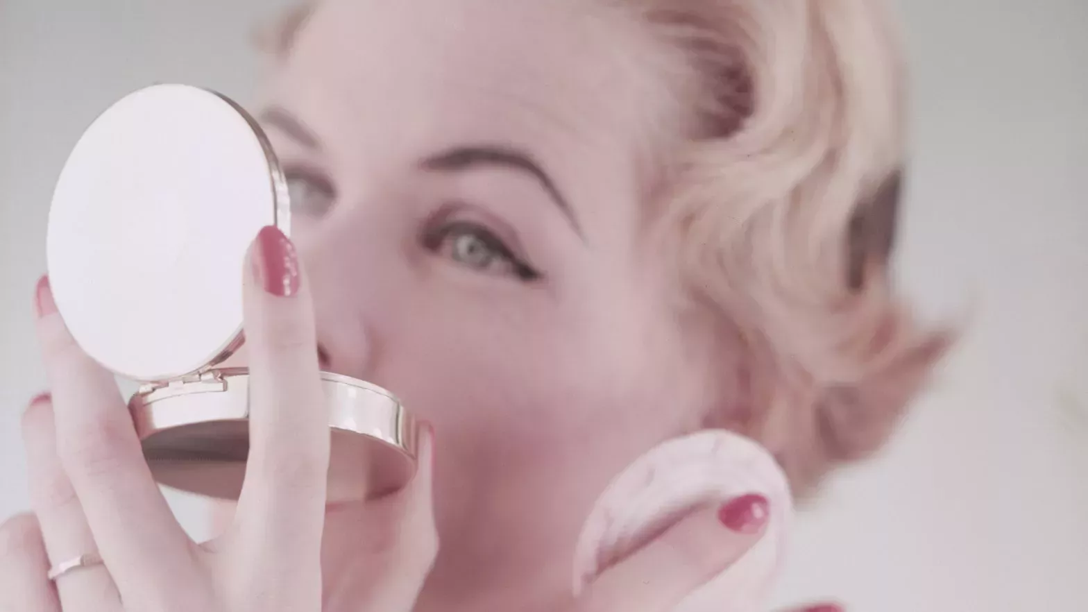 No te pongas de luto por Avon todavía