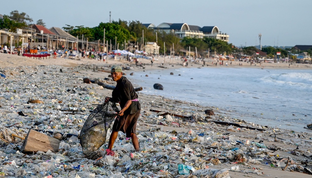 Tratado sobre la contaminación plástica: ¿Qué está en juego en las conversaciones de Busan?