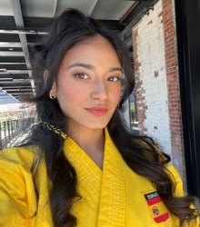 ¡EXCLUSIVO! Jewelianna Ramos-Ortiz trae la *realidad* de las artes marciales a la temporada final de Cobra Kai