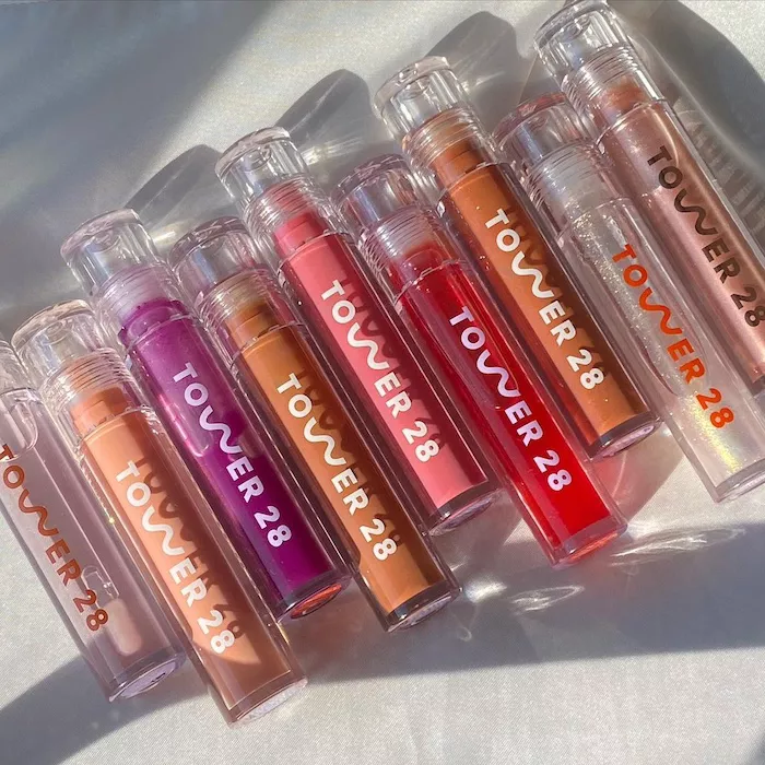 Protege tus labios este invierno con estos brillos hidratantes