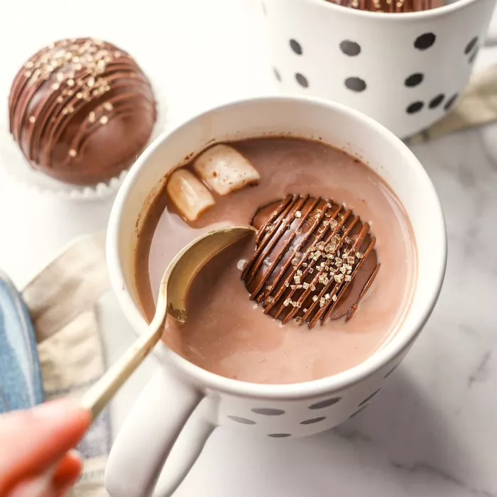 Bombas de chocolate caliente