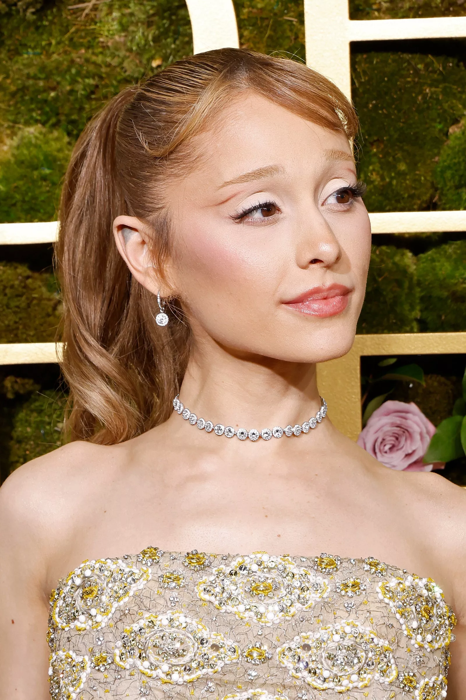 Ariana Grande con nuevo color de cabello