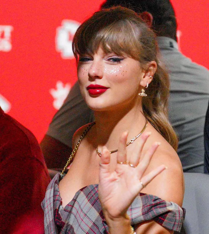 ¡Descubre el nuevo número de febrero/marzo de *Girls' Life* protagonizado por Pressley Hosbach!