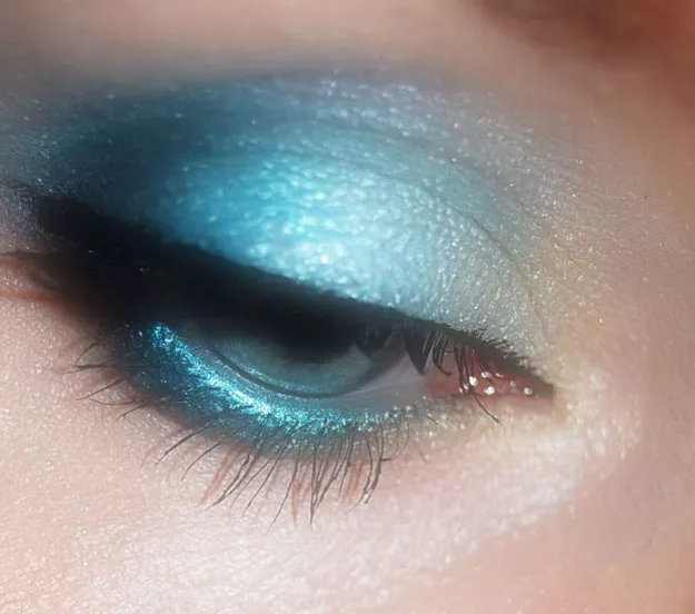 Sombra de Ojos Azul