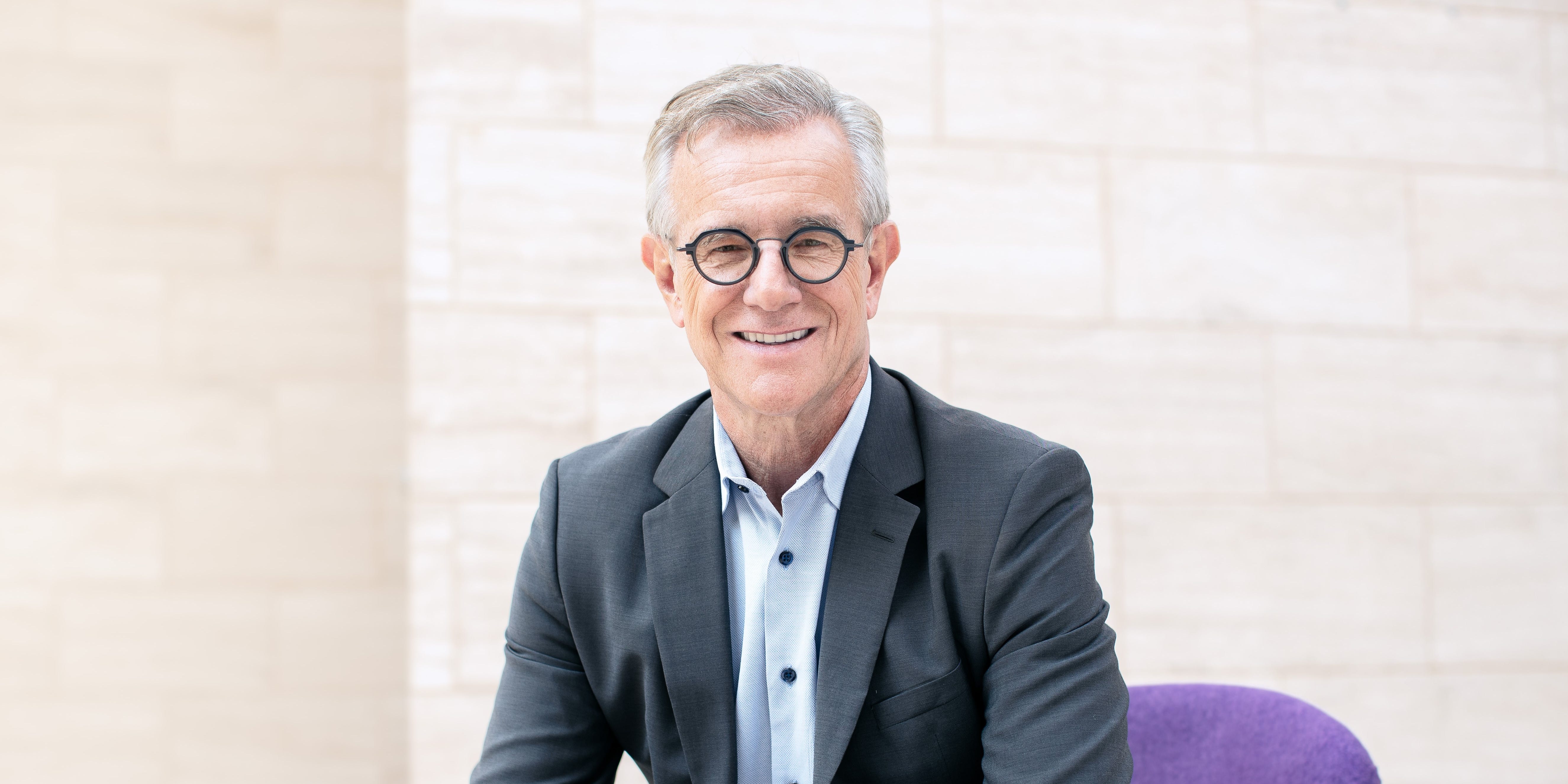 Un doctor que investiga el envejecimiento saludable toma 4 suplementos diariamente