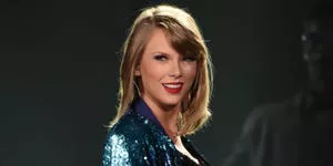 Taylor Swift Sends Champagne to a Fan's Wedding