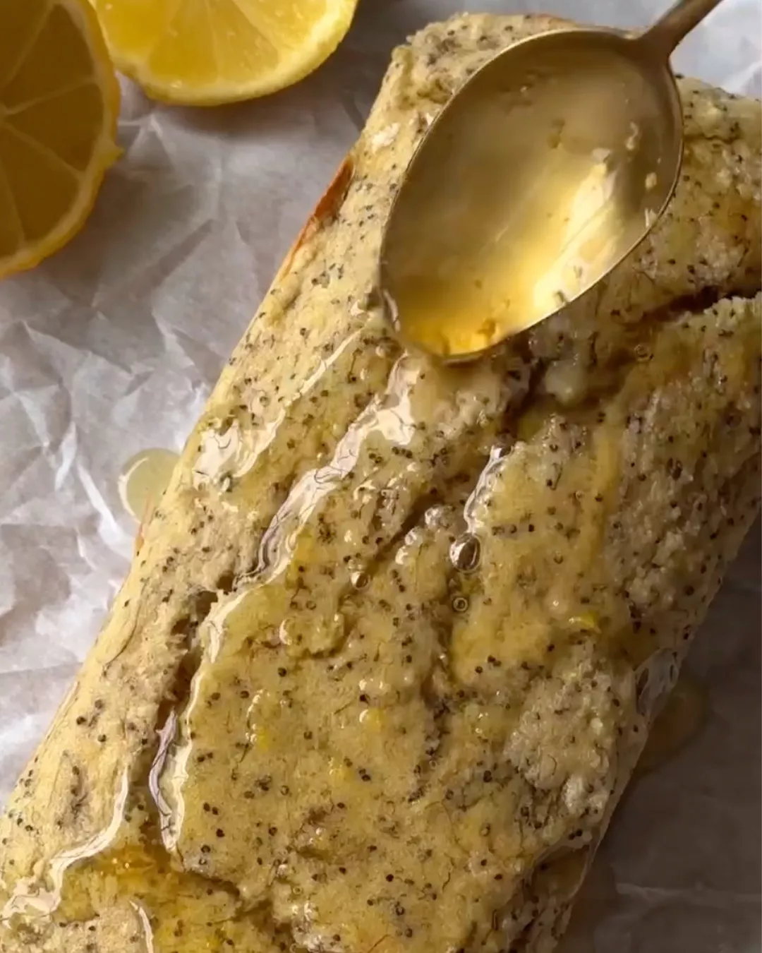 Pan de Plátano con Amapola y Limón
