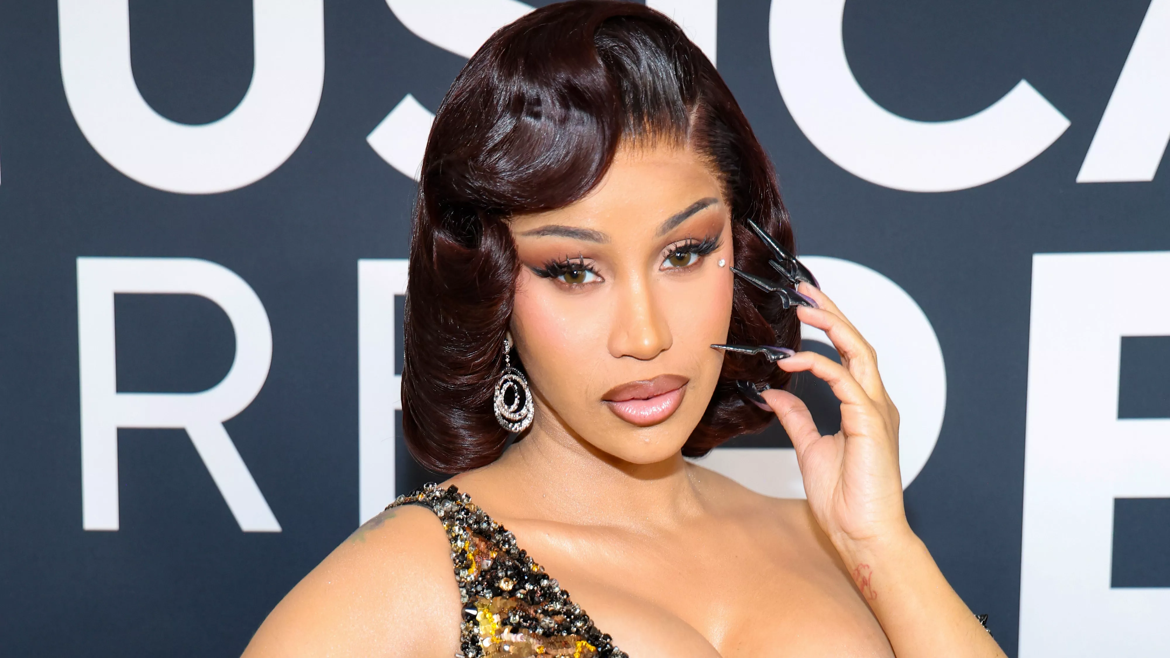 Los Mejores Looks de Belleza en los Grammys 2025