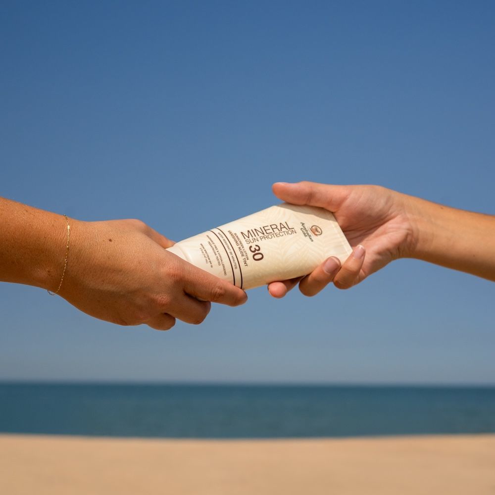 40 Años De Aventura Protegida Del Sol Con Australian Gold