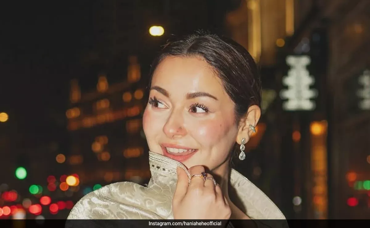 Dale un vistazo al glamur étnico radiante de Hania Aamir para un look de belleza listo para Eid