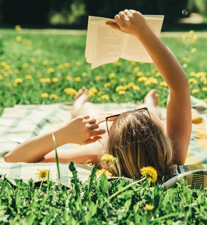 ¡Revisa el nuevo número de abril/mayo de *Girls' Life* protagonizado por Katie Fang!