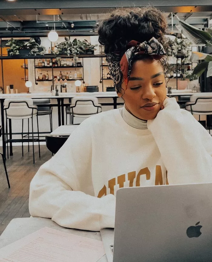 ¡Revisa el nuevo número de abril/mayo de *Girls' Life* protagonizado por Katie Fang!