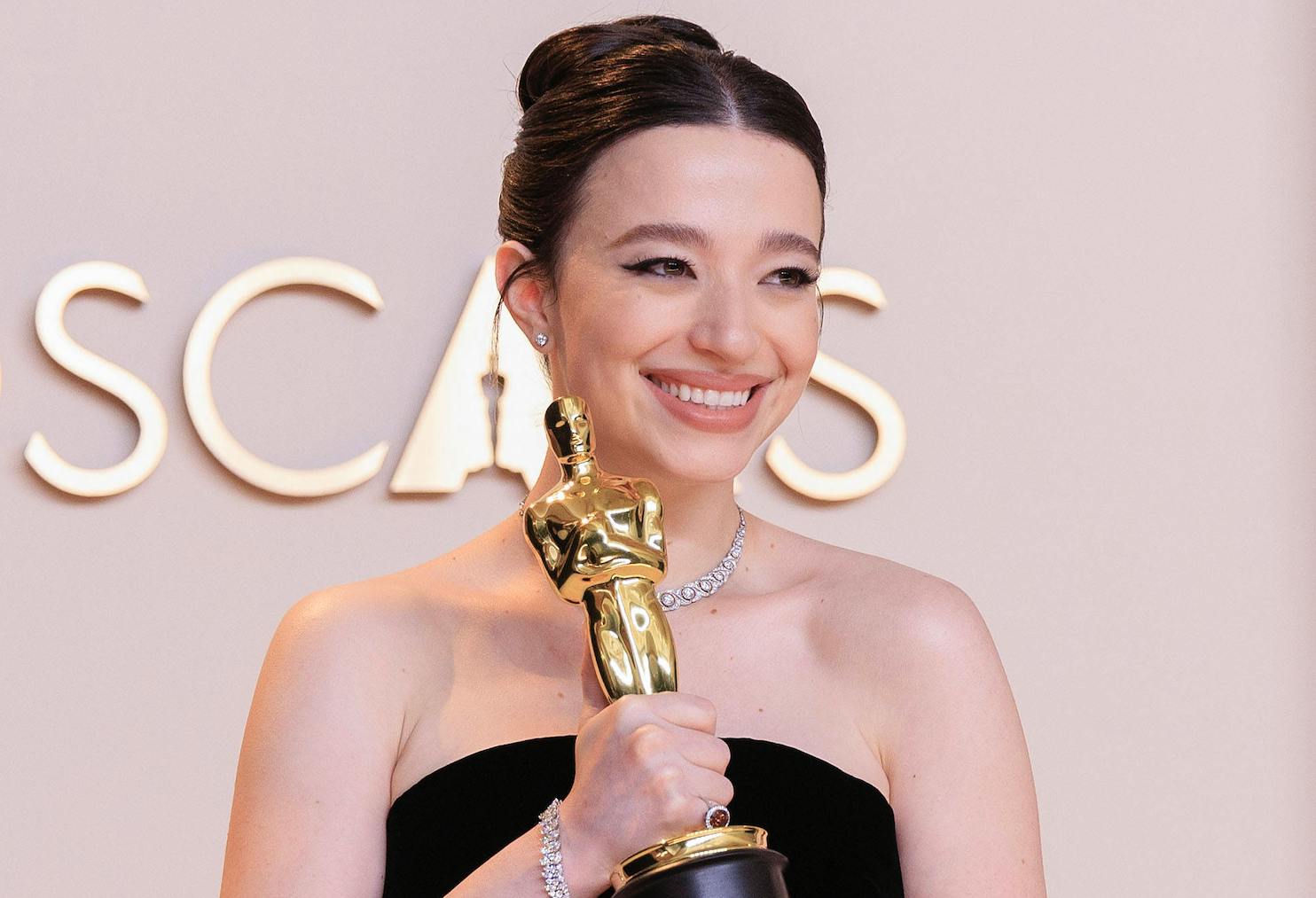 Todo lo que necesitas saber sobre Mikey Madison, la ganadora del BAFTA que dedicó su discurso a las trabajadoras sexuales