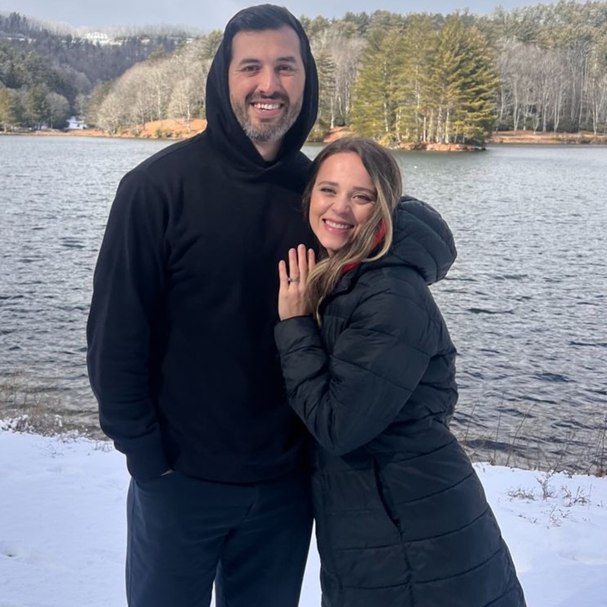 Jinger Duggar da a luz y da la bienvenida a su tercer bebé con Jeremy Vuolo