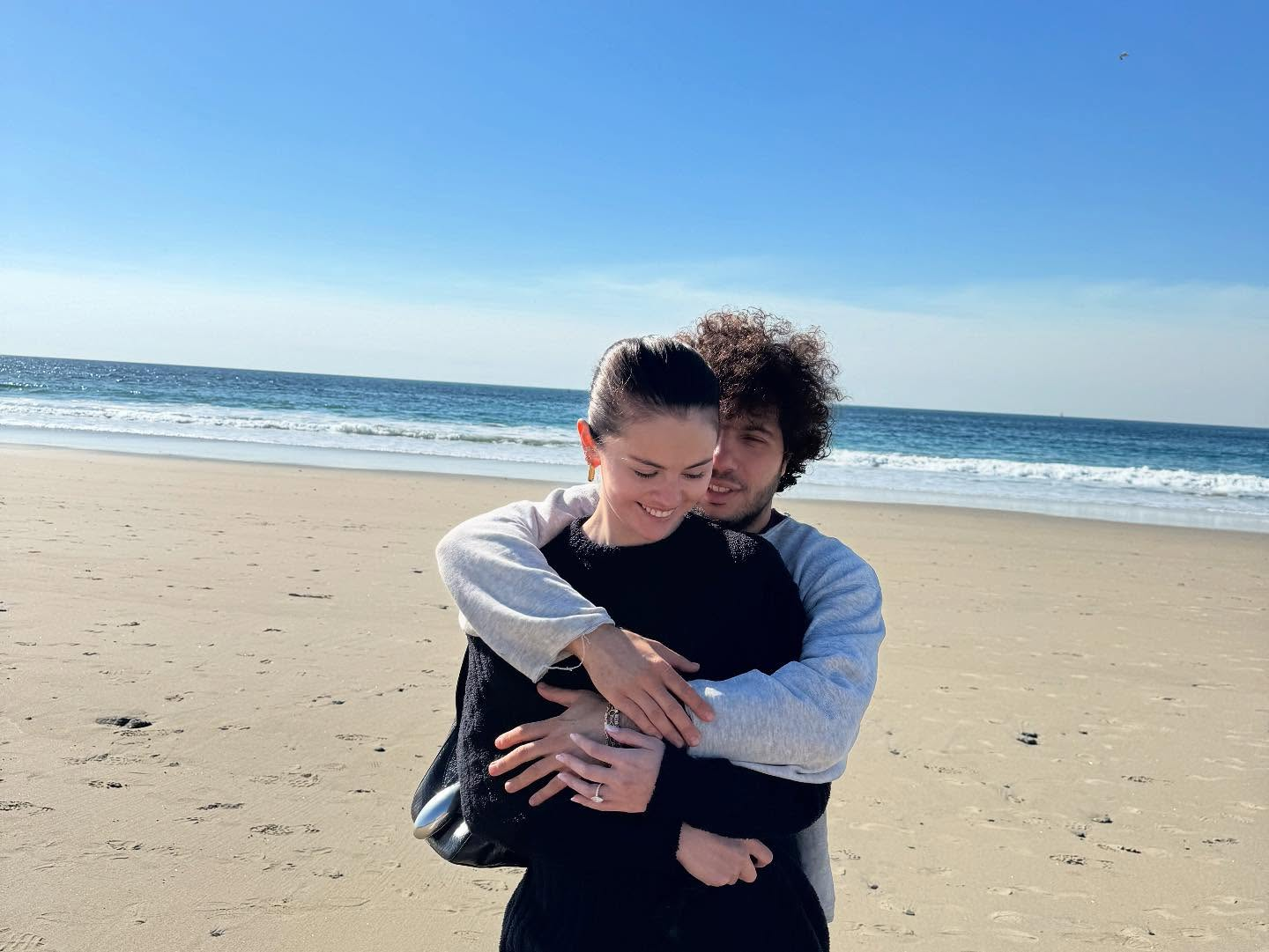 Selena Gomez y Benny Blanco se conocieron durante años antes de salir