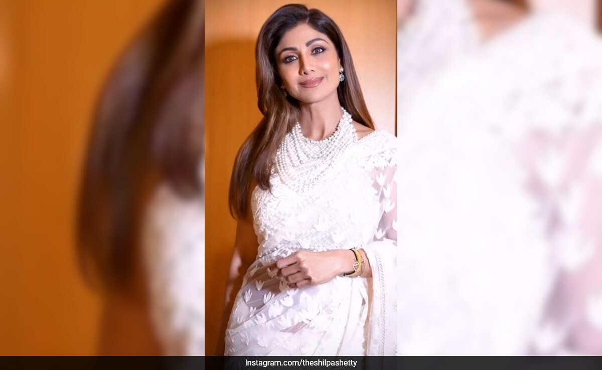 Los ojos delineados de Shilpa Shetty y labios caramelo establecen metas de glamour étnico