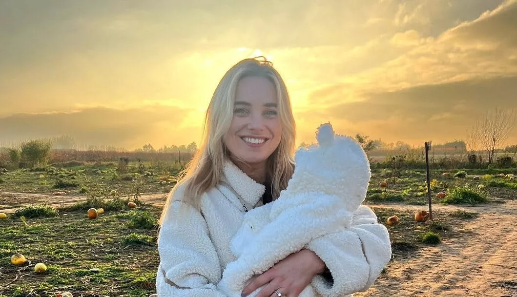 La sorprendente razón por la que esta presentadora de radio abandonó su licencia por maternidad