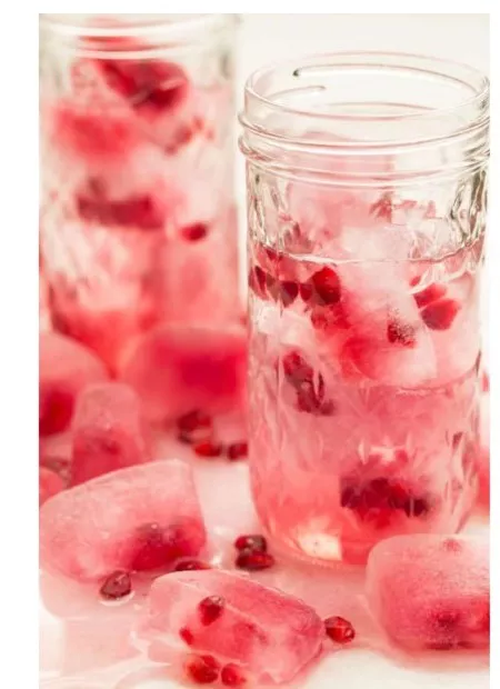 Necesitas una de estas 6 fabulosas aguas frutales en tu vida ya