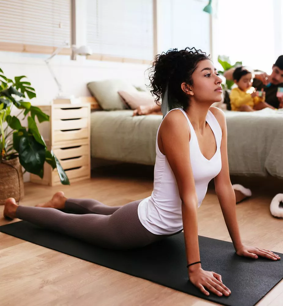 Postura de Perro Hacia Arriba