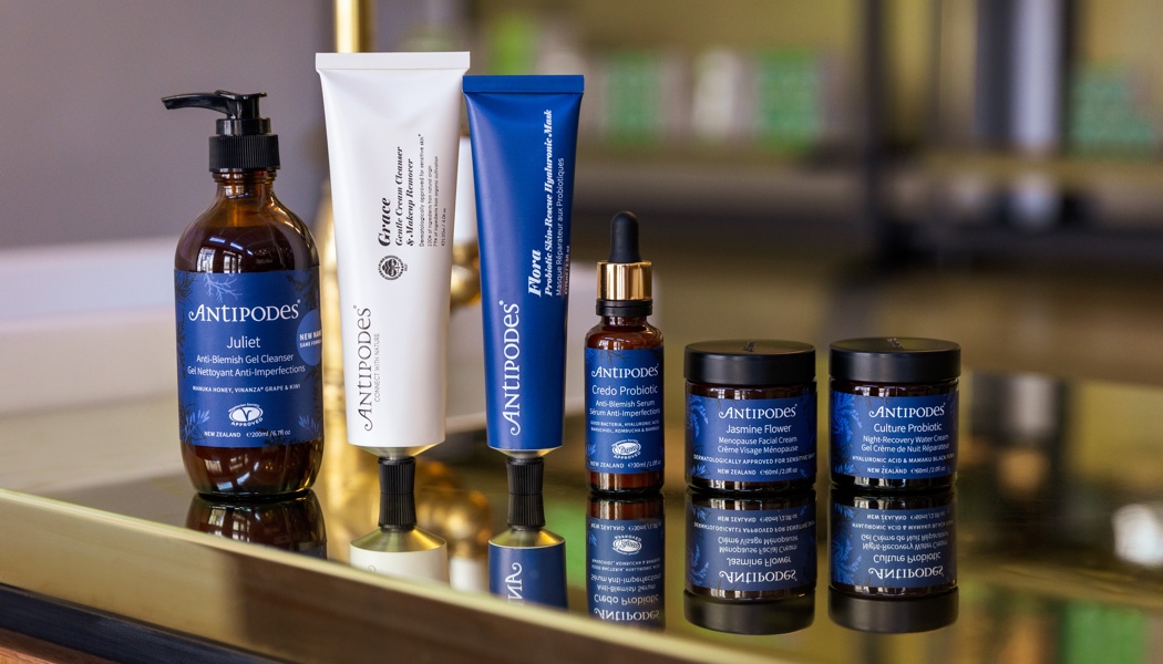 Antipodes responde sin vergüenza a las preocupaciones sobre la piel de las mujeres menopáusicas