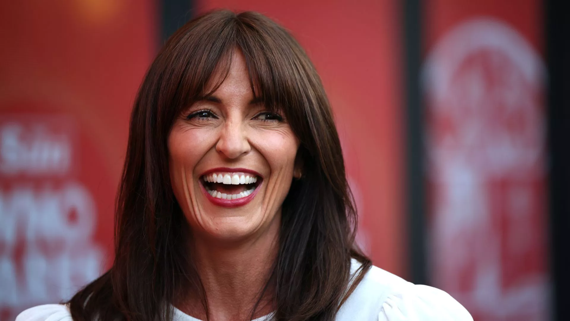Consejos de Davina McCall para una vida saludable - desde dejar el teléfono hasta correr bajo la lluvia