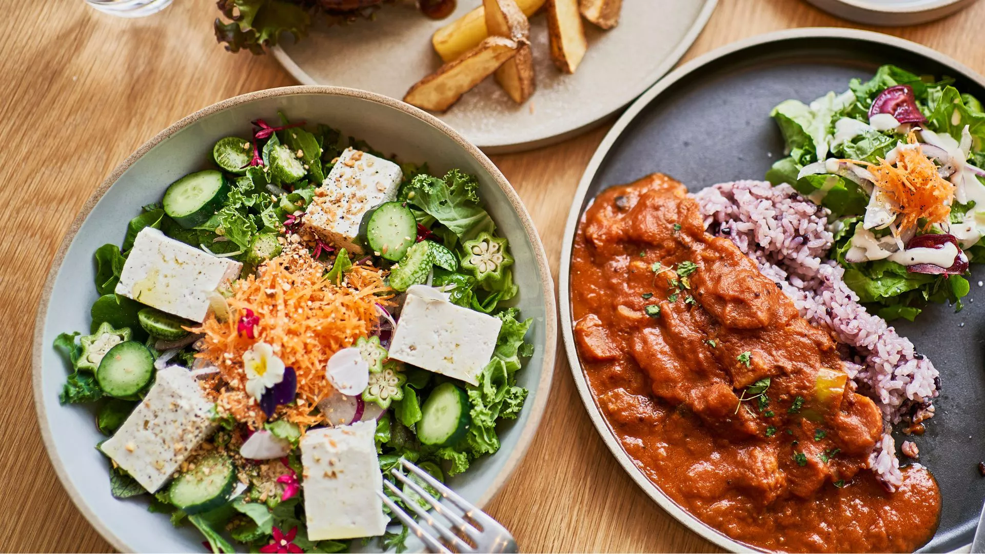 Consejos de Davina McCall para una vida saludable - desde dejar el teléfono hasta correr bajo la lluvia