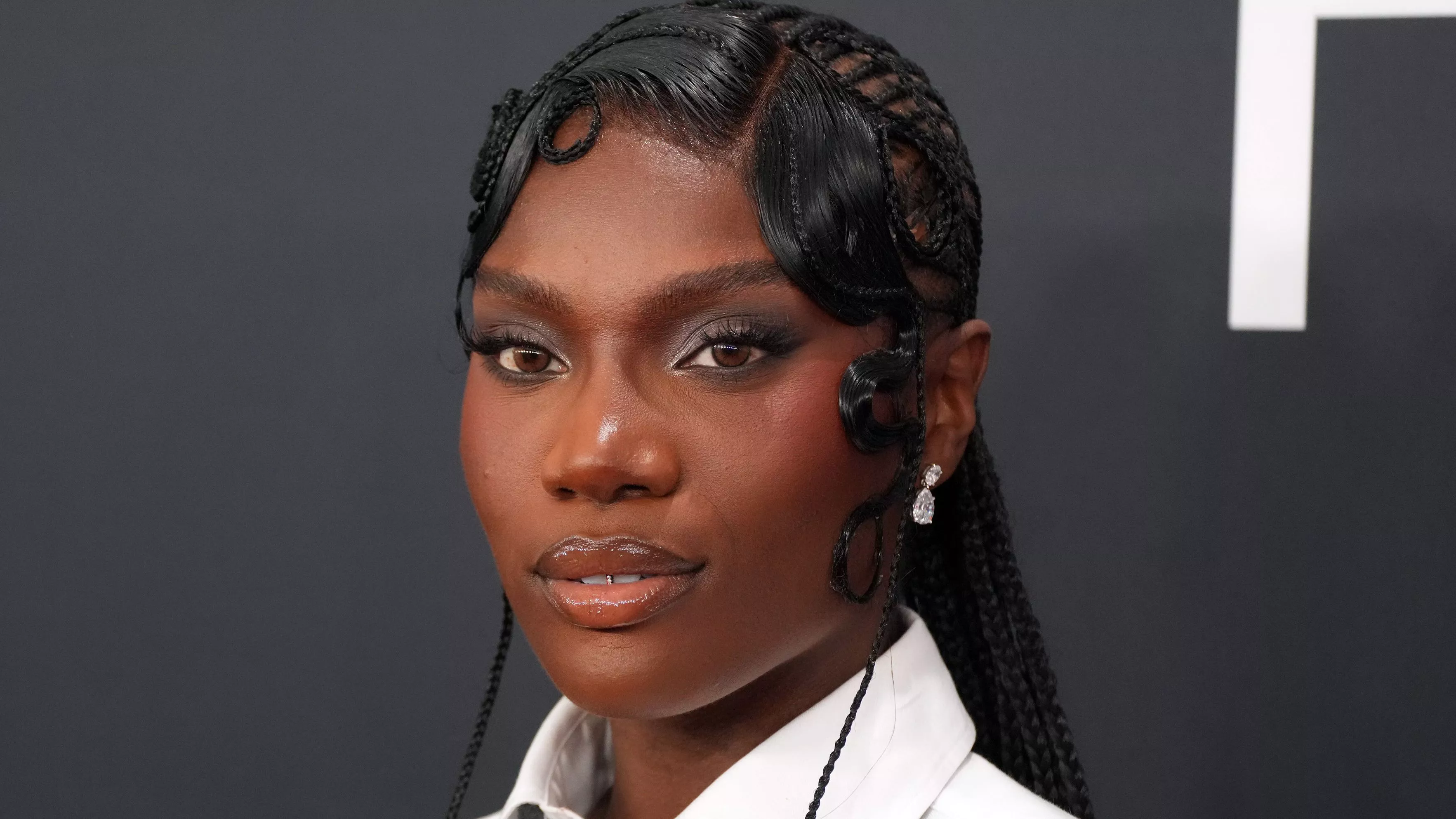 Doechii Cambió Sus Característicos Trenzas por Trenzas Micro