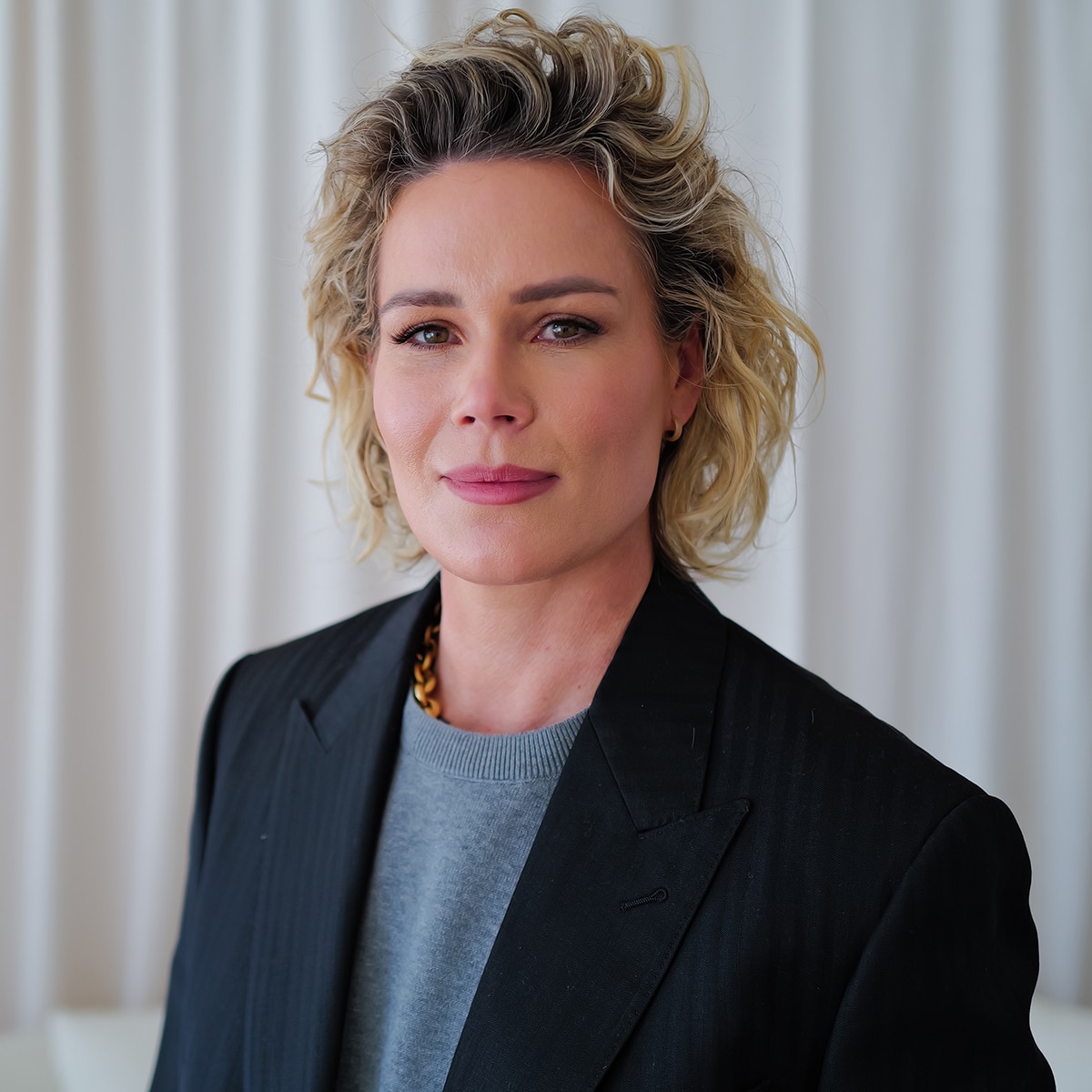 La Estrella del Fútbol Ashlyn Harris Habla Candidamente Sobre su Adicción Pasada al Adderall