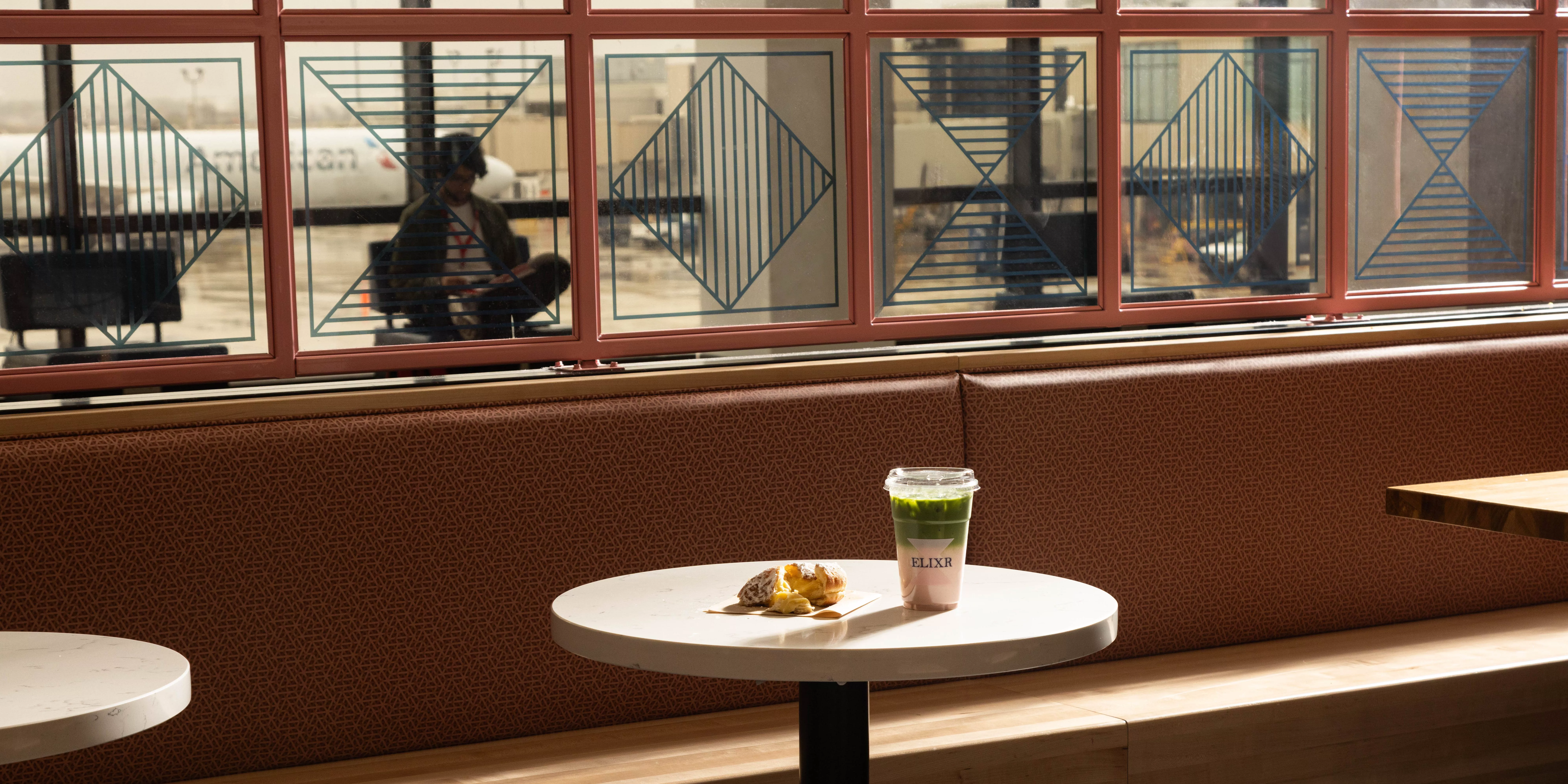 Tu restaurante local favorito podría estar llegando a una terminal de aeropuerto cerca de ti