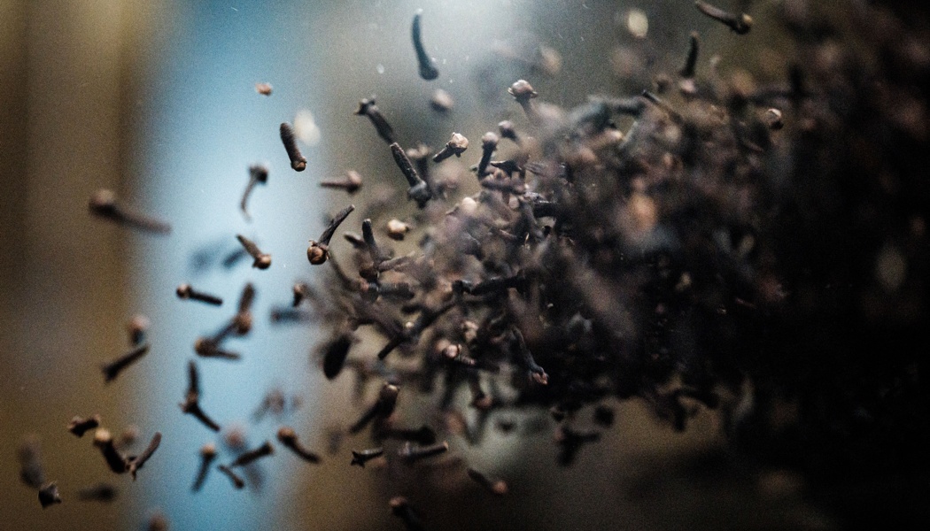 El cambio climático amenaza la histórica agricultura de clavos en Indonesia