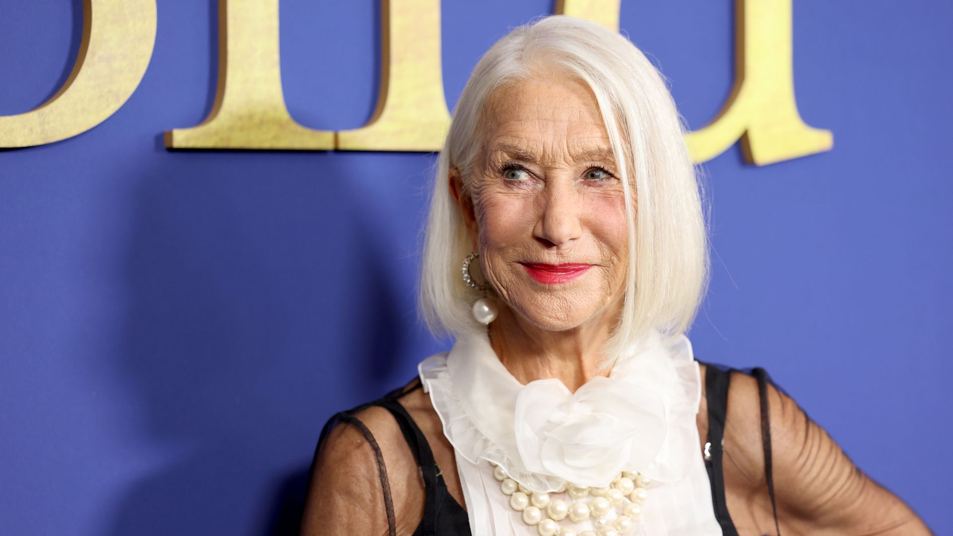 Helen Mirren revela los 'pequeños cambios' que la han ayudado a 'abrazar el envejecimiento' a medida que se acerca a los 80