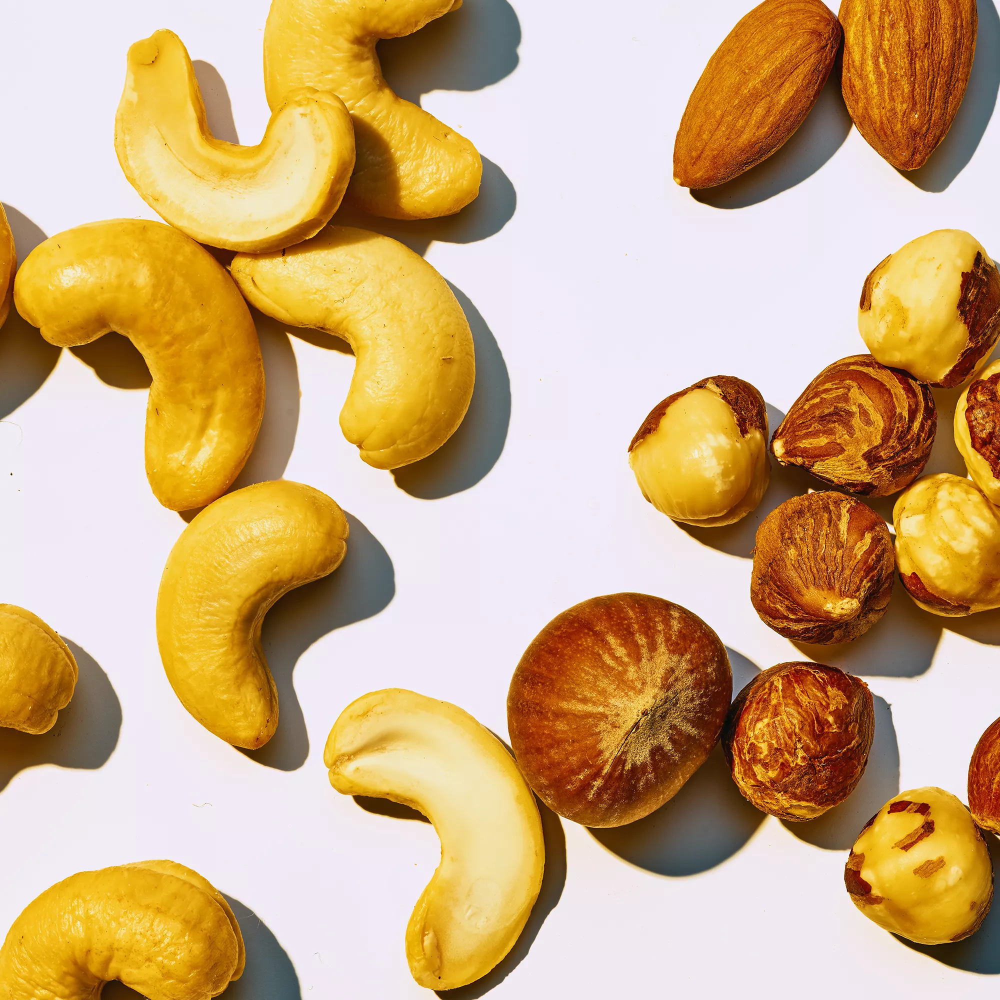 Nueces altas en proteínas que deberías picar hoy