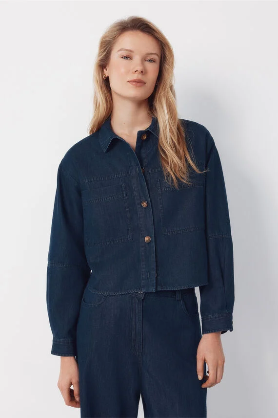 Del verano a la oficina: las blusas que resuelven todos tus looks