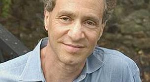 Si crees que te cuidas en demasía, eso es que no conoces a Raymond Kurzweil