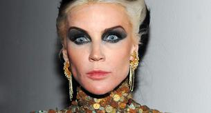 Daphne Guinness comerá cuando esté muerta!
