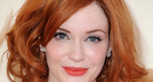 ¿Pelirroja con los labios rojos? ¡Haz como Christina Hendricks!