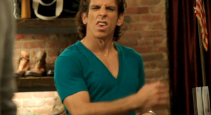 Chicos con camisetas escotadas, un verdadero peligro