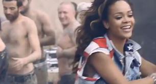 Rihanna y sus modelitos en We Found Love
