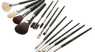 Truco para limpiar los pinceles de una manera rápida