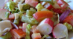 Ensalada de judías y surimi. Receta saludable