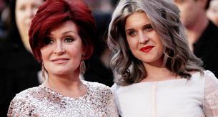 Kelly Osbourne se convierte en su propia abuela con ese color de pelo