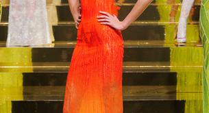 Versace regresa a los ruedos de la Alta Costura 