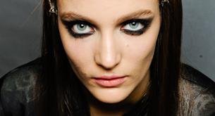 Raíces de colores en el desfile de Jean Paul Gaultier