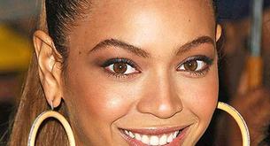 Beyoncé, una experta peluquera y maquilladora