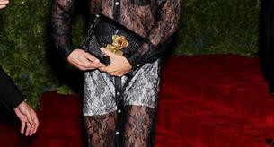 Agotado el "camisón" de encaje que Marc Jacobs vistió en la Gala del Met 2012