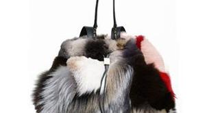 Las Olsen vuelven a estar en el punto de mira de PETA con su último bolso de piel 